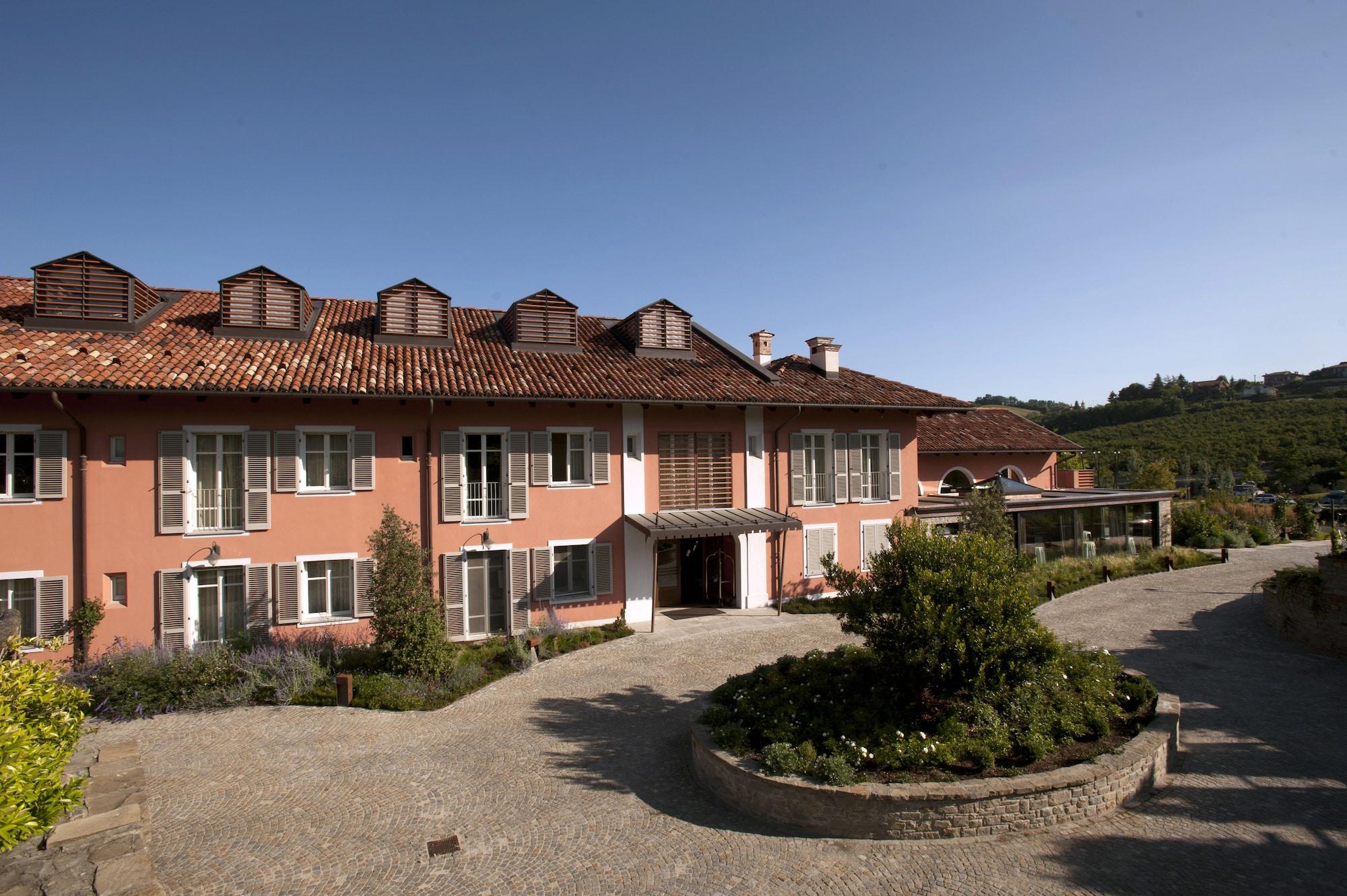 Relais Villa D'Amelia Benevello Esterno foto