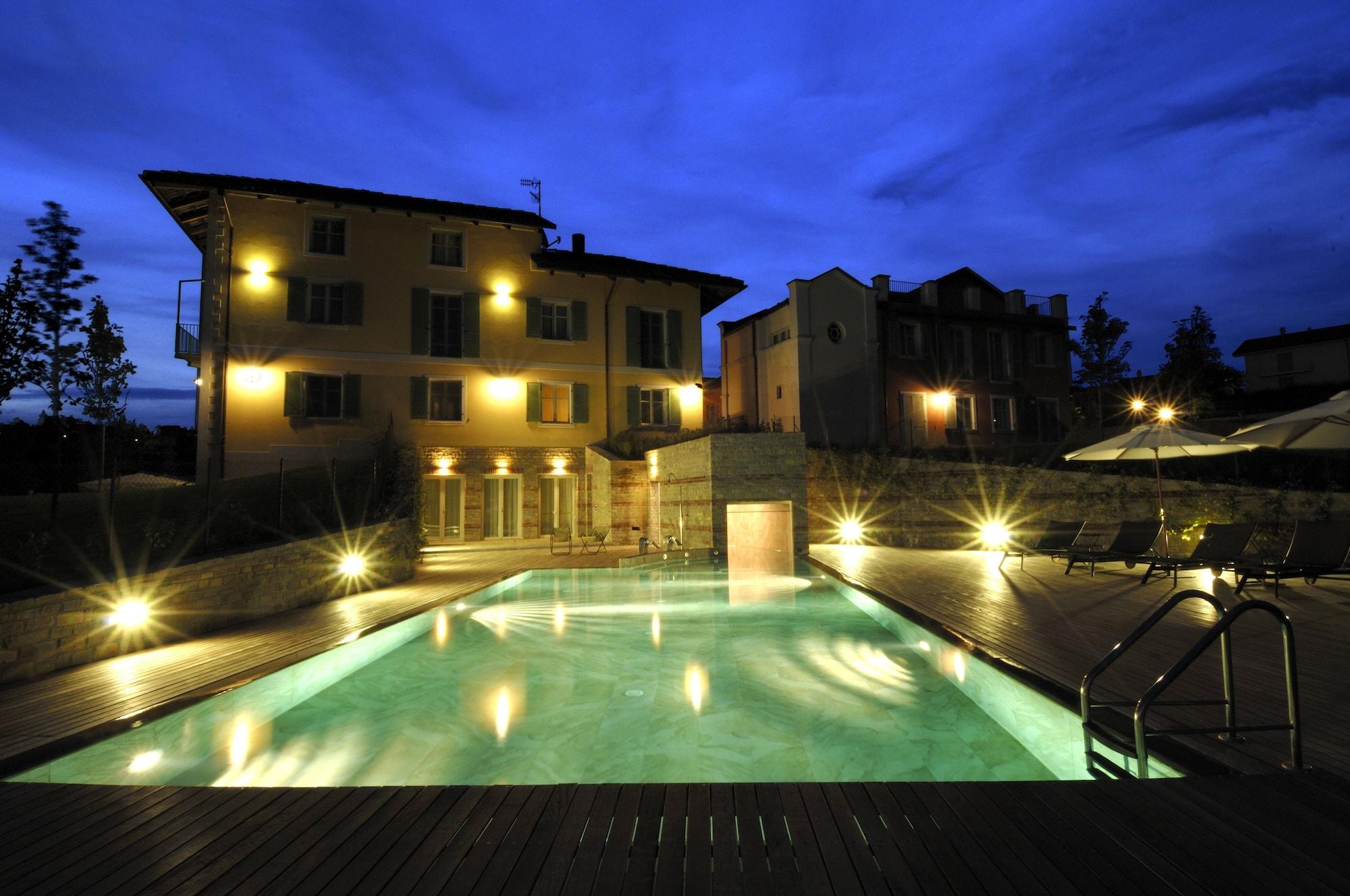 Relais Villa D'Amelia Benevello Servizi foto