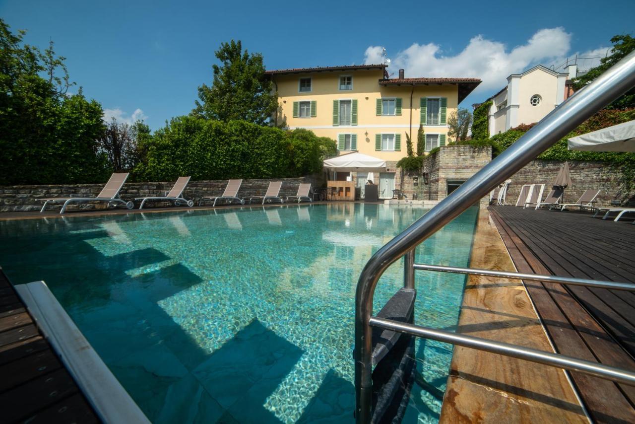 Relais Villa D'Amelia Benevello Esterno foto
