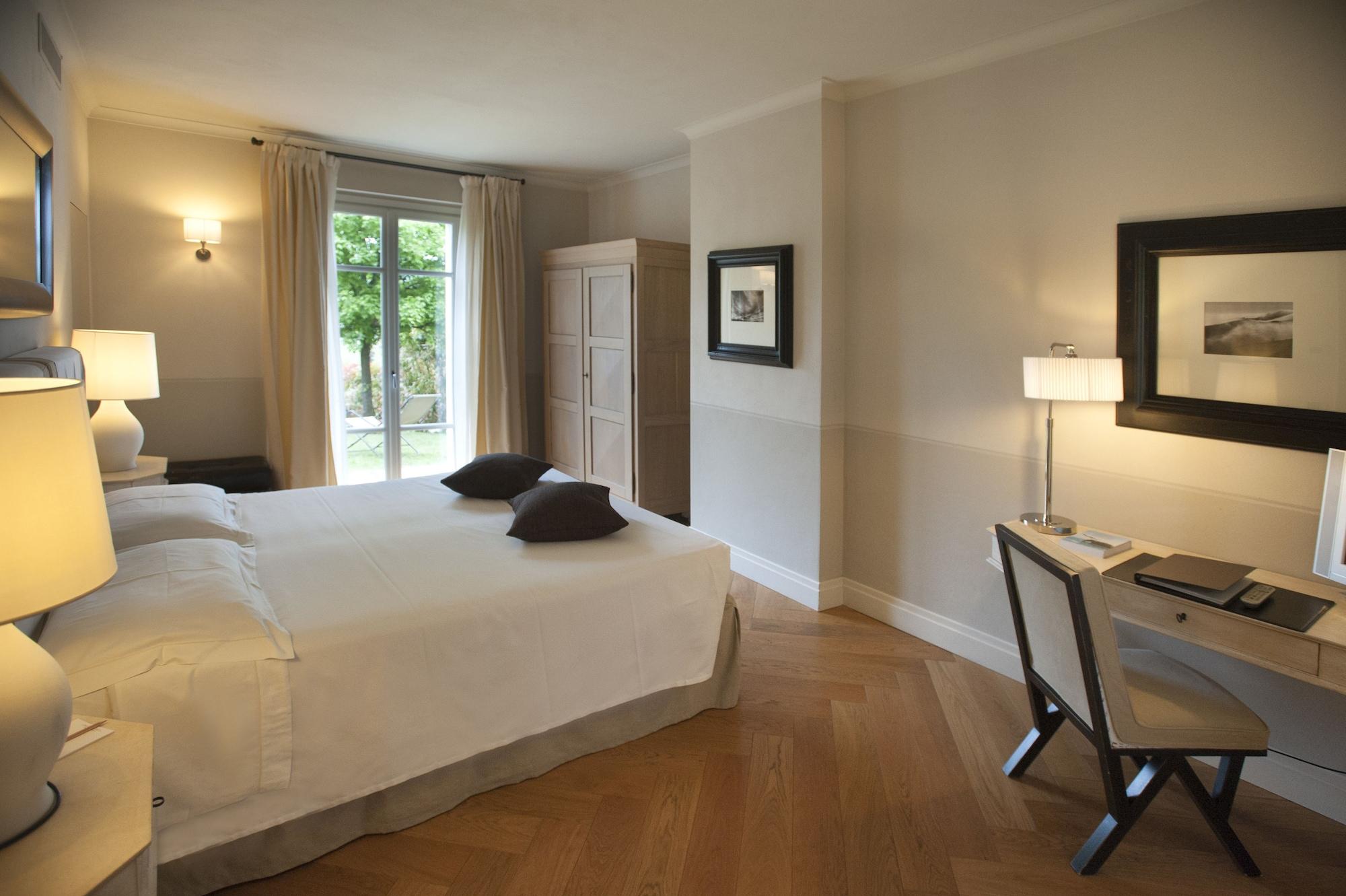 Relais Villa D'Amelia Benevello Esterno foto
