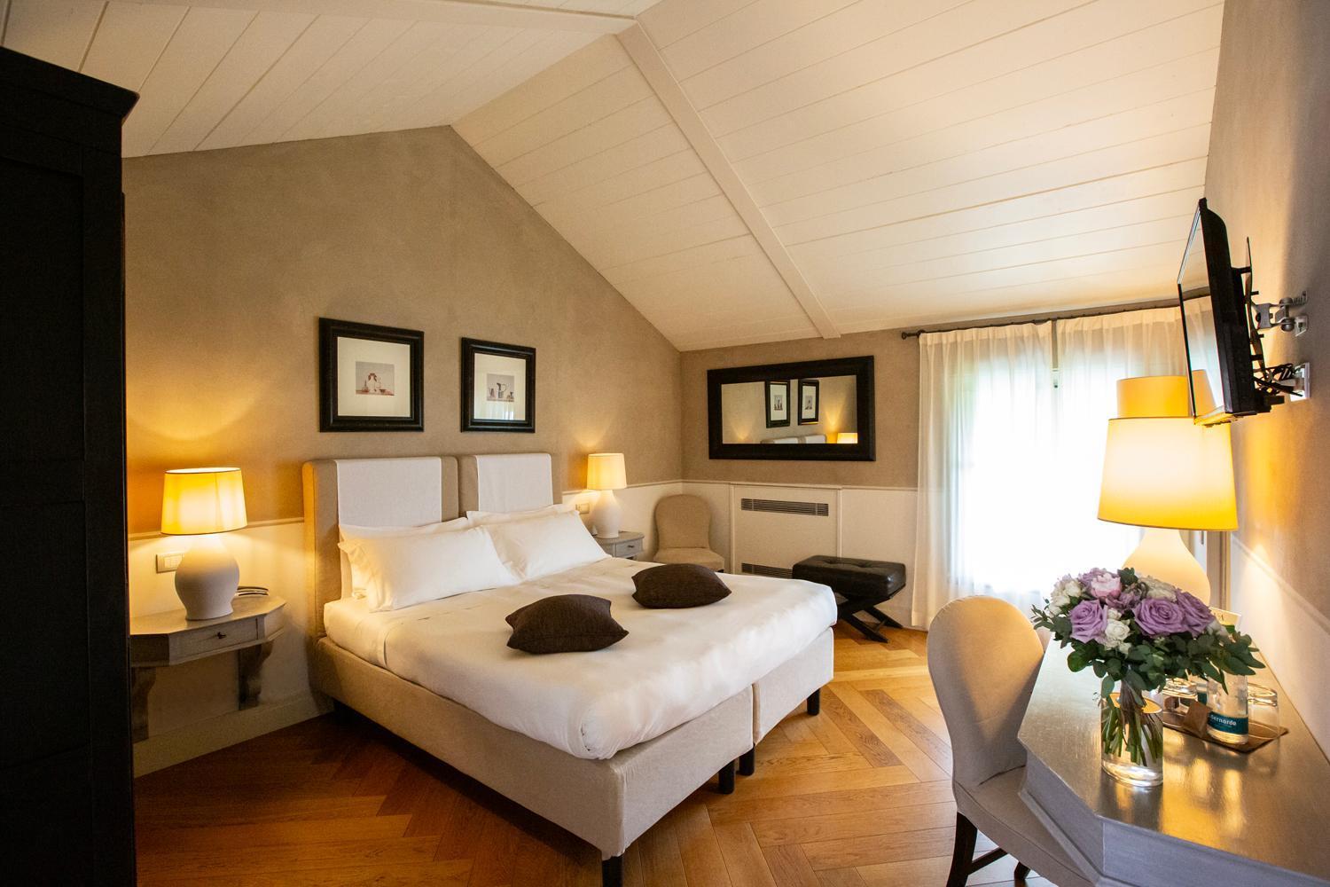 Relais Villa D'Amelia Benevello Esterno foto