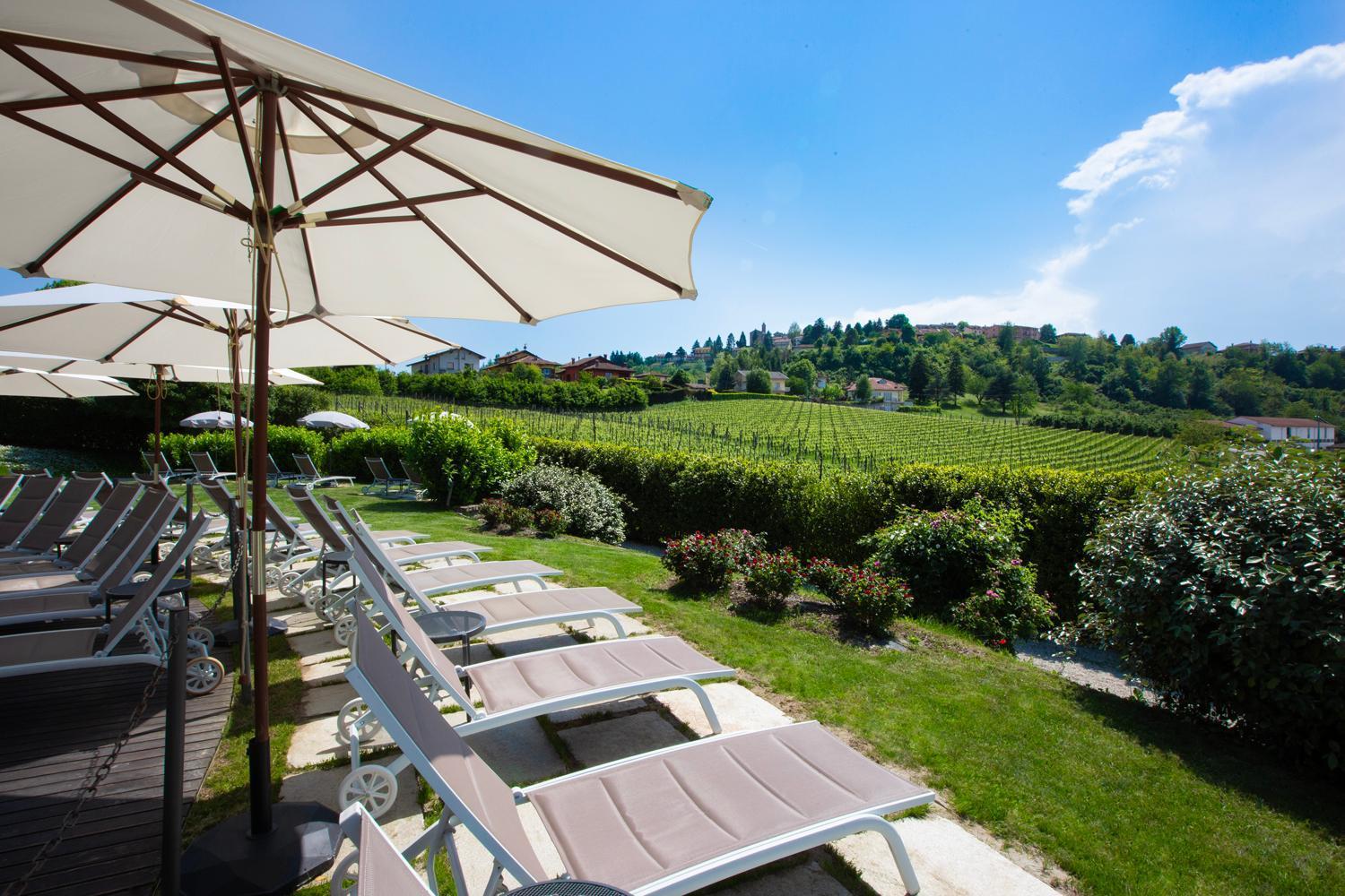 Relais Villa D'Amelia Benevello Esterno foto