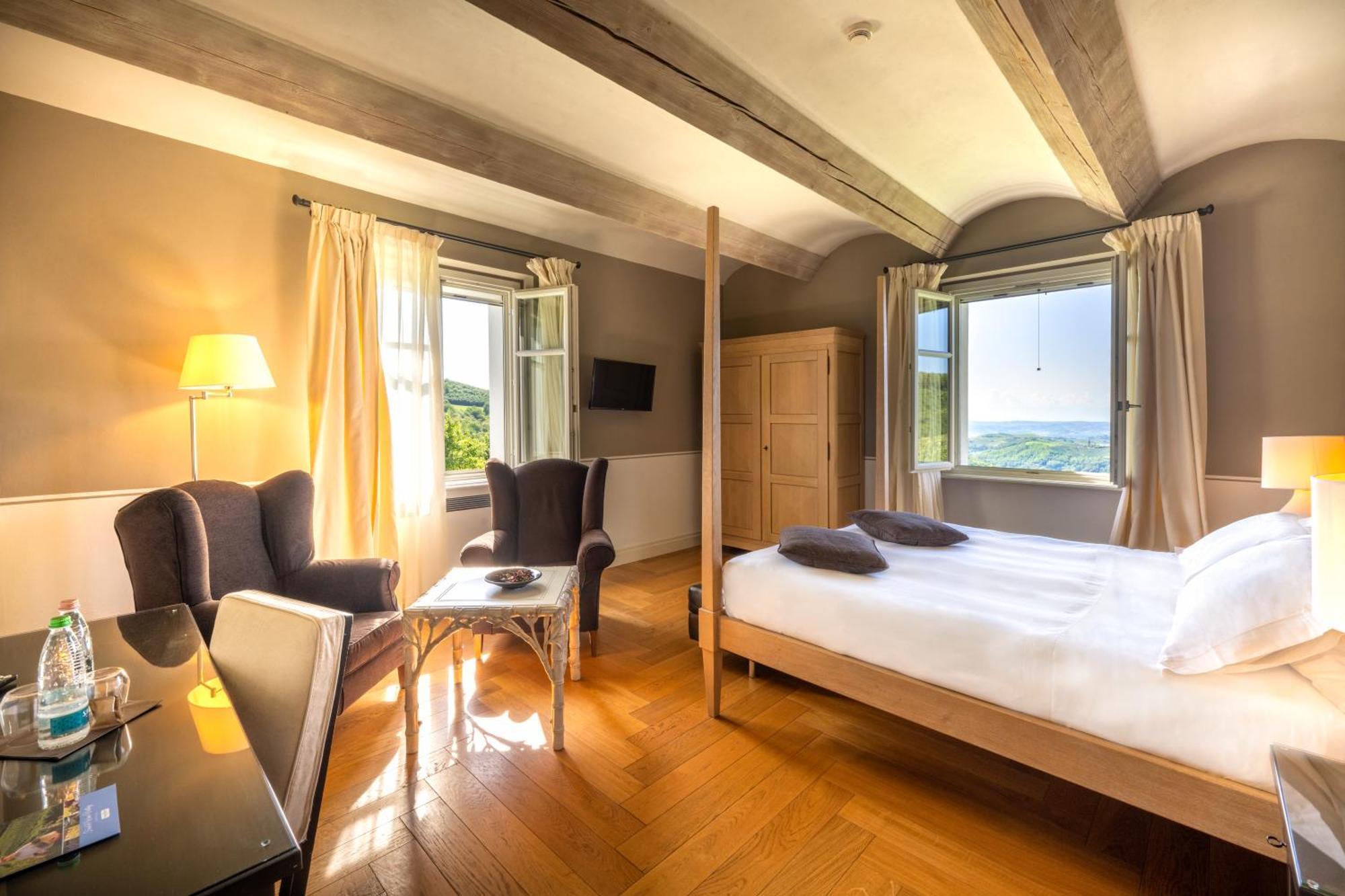 Relais Villa D'Amelia Benevello Esterno foto